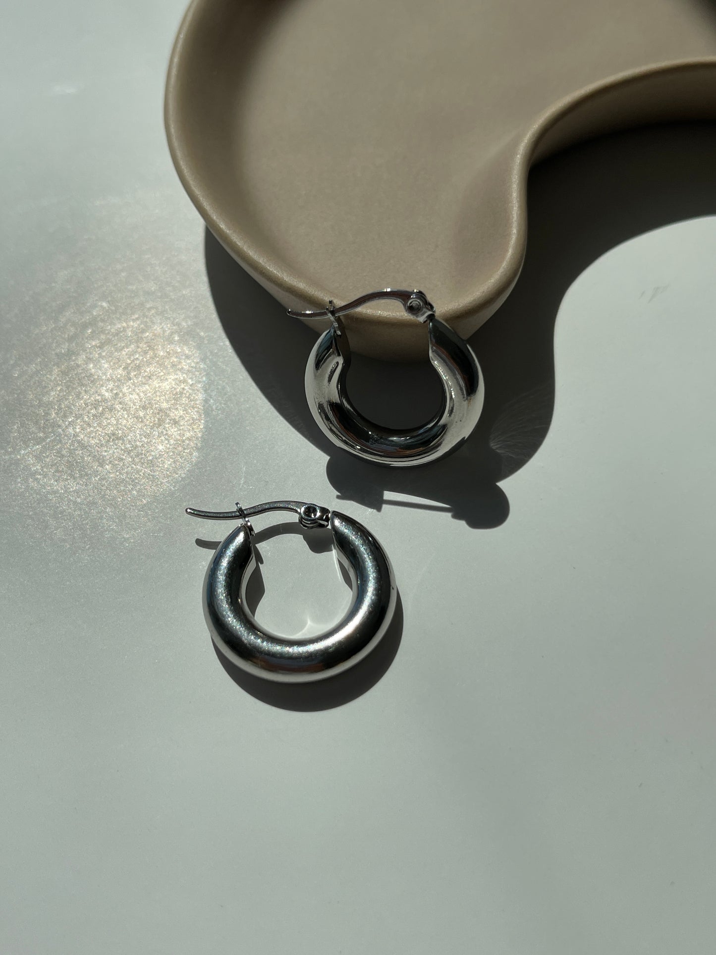 Serenity Small Chunky Hoop Earrings