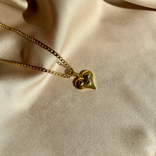 Zuri Heart Pendant Necklace