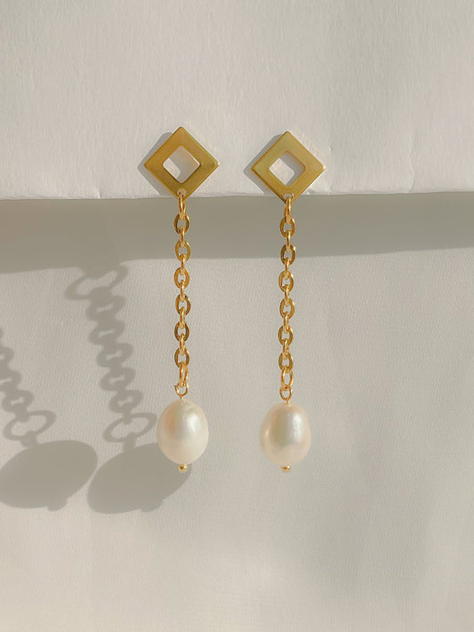 Pearl Drop Earrings