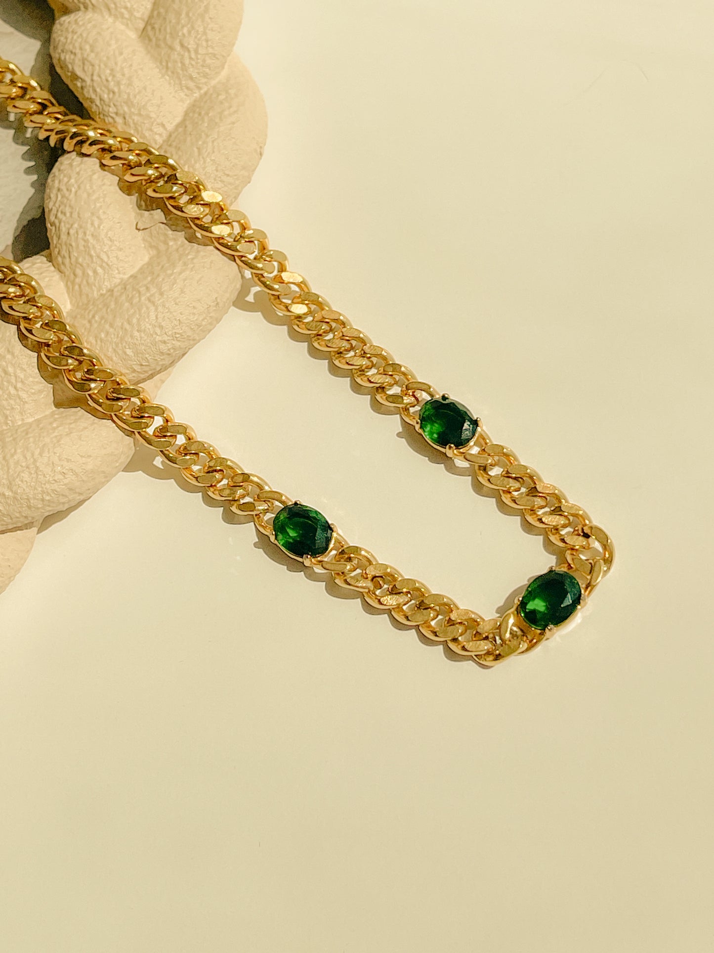 Ariana Emerald Necklace