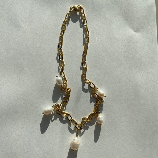 Pearl dangle drop necklace